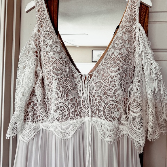 Never worn Rish Bridal Boho Wedding Dress - Picture 5 of 6